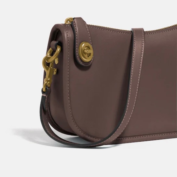 Coach Swinger Bag in Maple - Picture 4 of 14